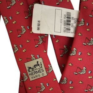 HERMES Red Patterned Silk Tie